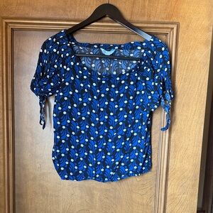 escapada Blue and White Short Sleeve Scoop Neck Blouse